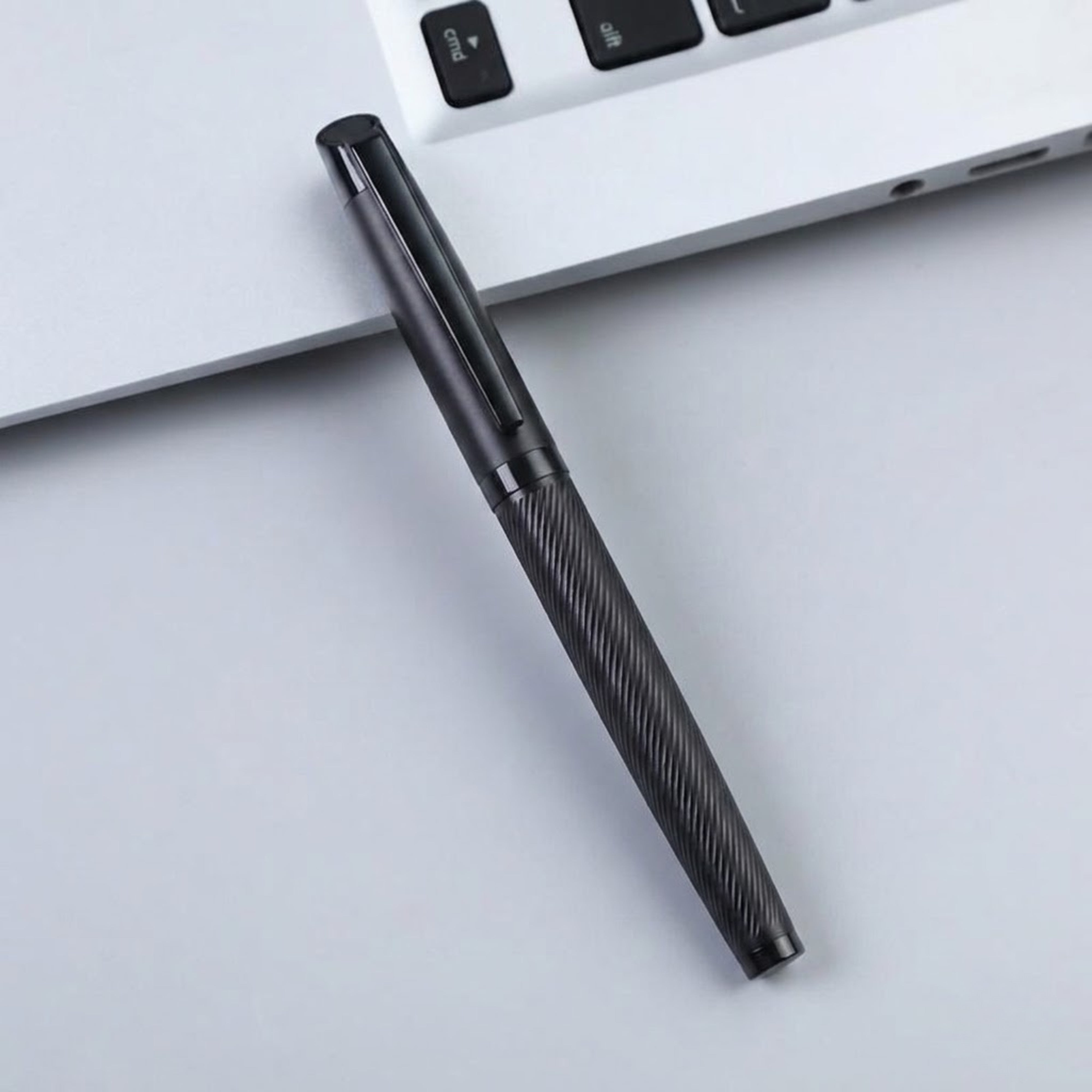 Windsor Midnight Metal Rollerball Pen
